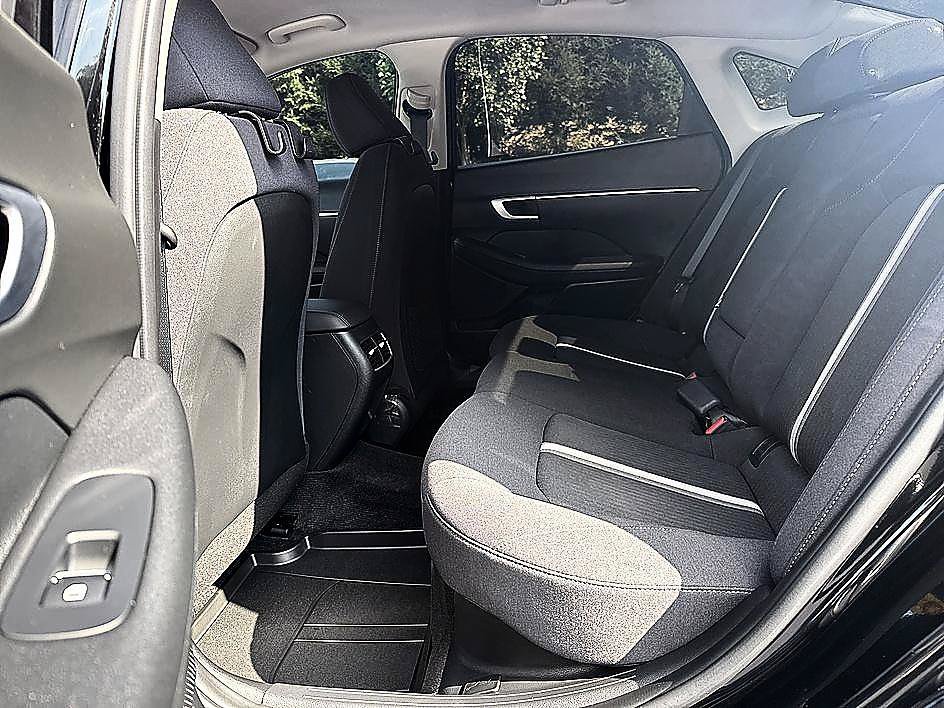 Certified 2025 Hyundai Sonata SEL FWD image 12