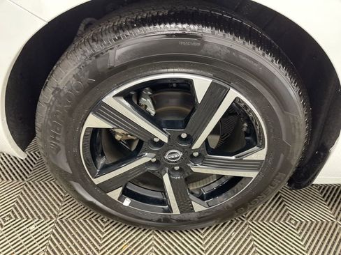 Used 2025 Nissan Sentra SV image 34