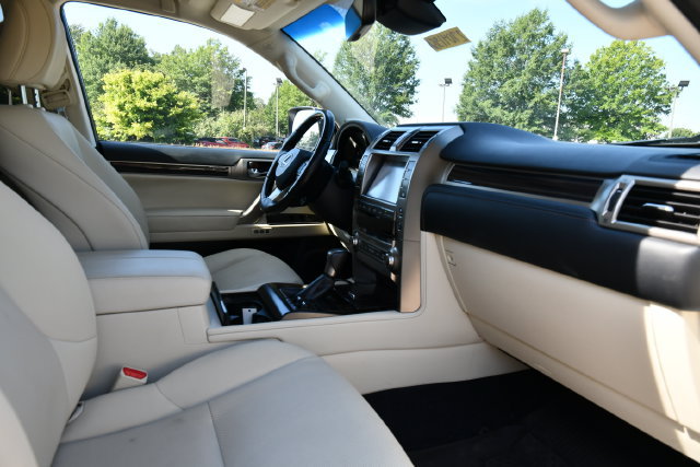 Used 2021 Lexus GX 460 Premium w/ Premium Package AWD/4WD image 34
