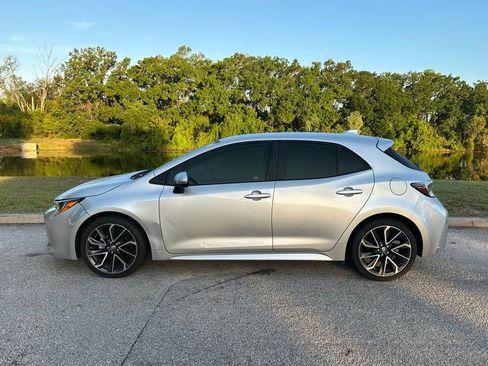 Used 2021 Toyota Corolla XSE image 2