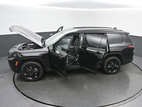 New 2025 Jeep Grand Cherokee L Limited image 64