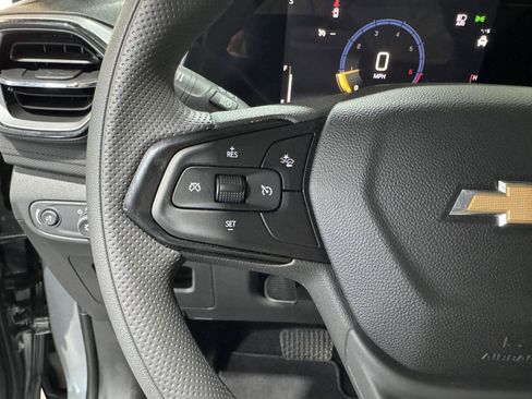 Used 2025 Chevrolet TrailBlazer LT FWD image 14