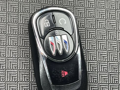 Used 2025 Buick Encore GX Preferred AWD/4WD image 28