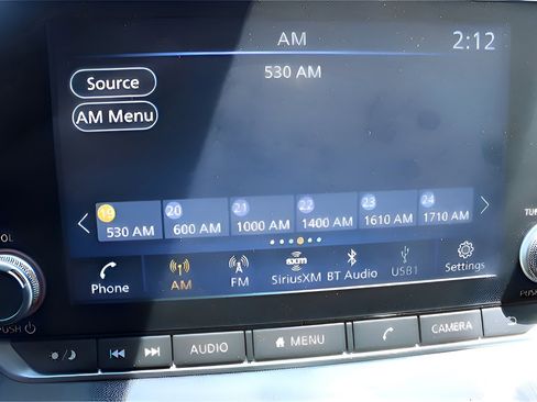 Used 2025 Nissan Sentra SV image 19