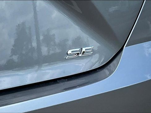 New 2026 Toyota Camry SE w/ Convenience Package FWD image 15