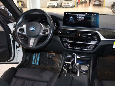 Certified 2023 BMW 530e w/ M Sport Package image 14