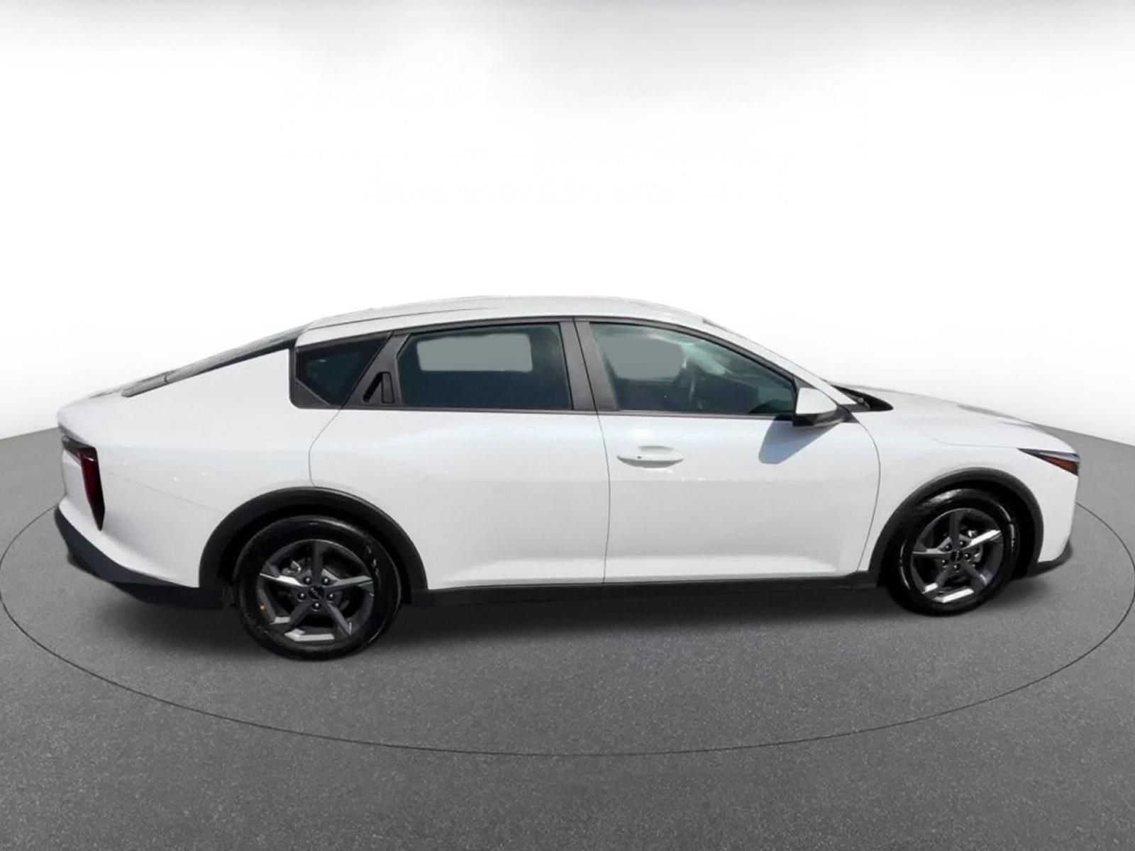 Used 2025 Kia K4 FWD image 15