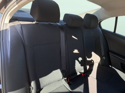 Used 2014 Volkswagen Jetta S image 35