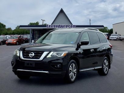 Used 2017 Nissan Pathfinder SV