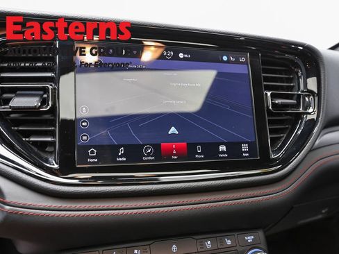Used 2024 Dodge Durango GT RWD image 19