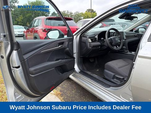 Used 2025 Toyota Camry LE FWD image 16