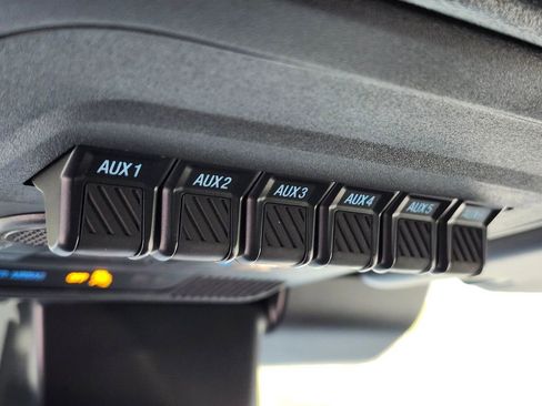 New 2025 Ford Bronco Badlands AWD/4WD image 23