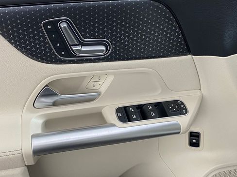 New 2025 Mercedes-Benz GLA 250 4MATIC image 22