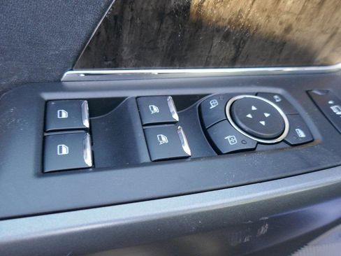 New 2026 Ford F250 Lariat w/ Black Appearance Package image 16