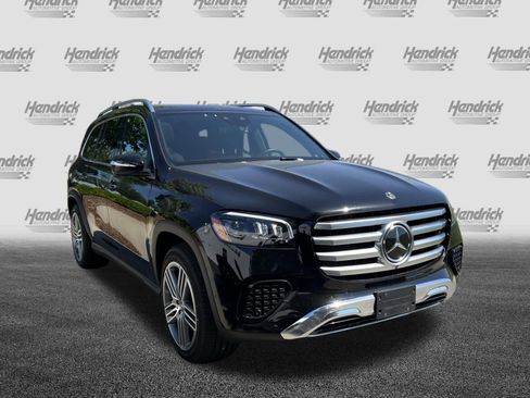 Certified 2025 Mercedes-Benz GLS 450 4MATIC image 2