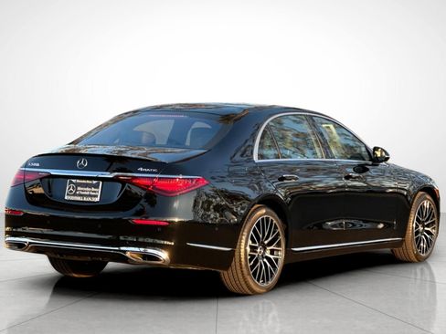 Certified 2025 Mercedes-Benz S 580 4MATIC Sedan image 3