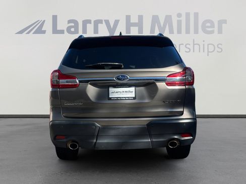 Used 2021 Subaru Ascent Premium w/ Convenience Package AWD/4WD image 4