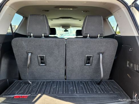 Used 2021 GMC Acadia SLE image 25