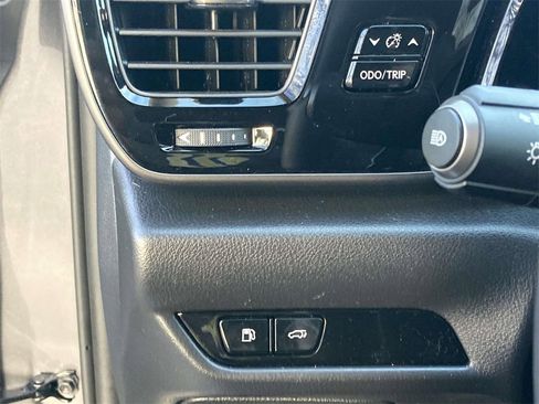 Used 2025 Lexus NX 250 FWD image 18