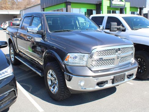 Used 2018 RAM 1500 Laramie w/ Convenience Group image 3