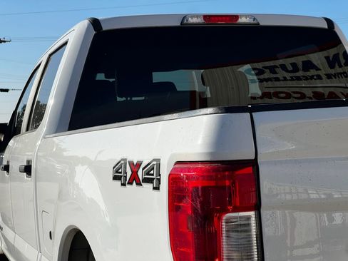Used 2019 Ford F250 XL w/ STX Appearance Package AWD/4WD image 10