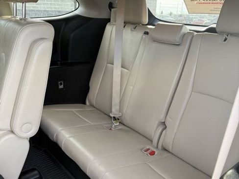 Certified 2021 Toyota Highlander Platinum image 37