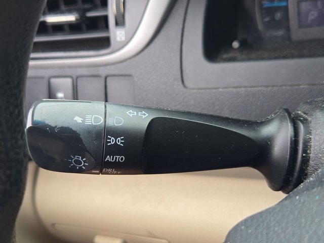 Used 2014 Toyota Camry LE FWD image 14