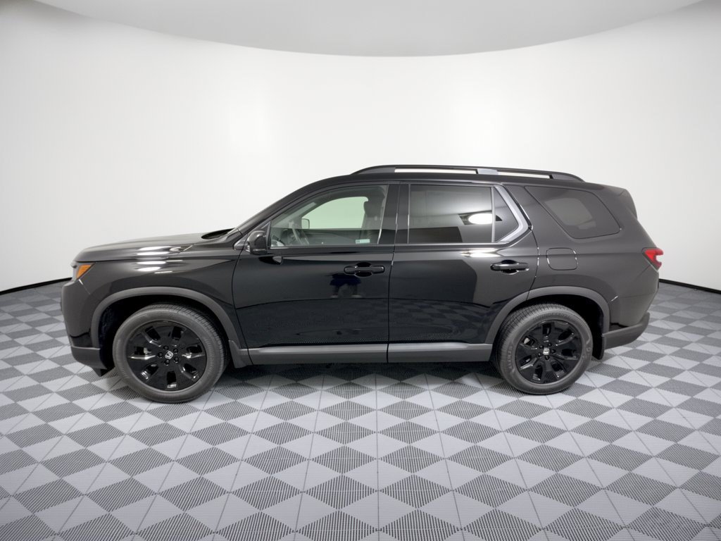 New 2026 Honda Pilot Black Edition image 2