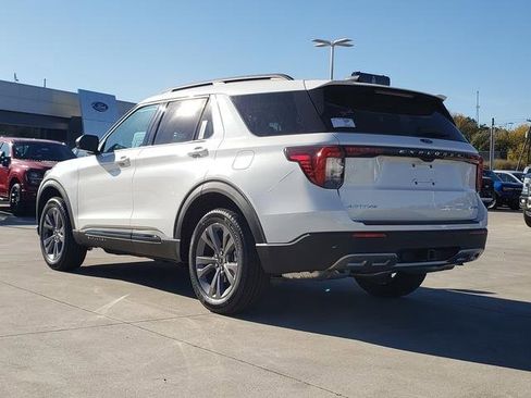 New 2026 Ford Explorer Active image 6
