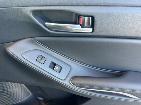 Certified 2022 Toyota Avalon XLE FWD image 20