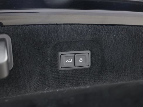 Used 2020 Bentley Flying Spur W12 w/ First Edition Specification AWD/4WD image 75