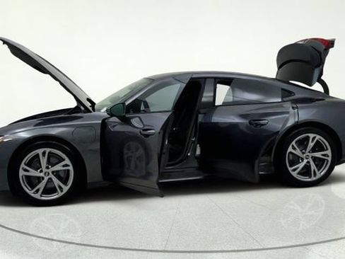 Used 2023 Audi e-tron GT Premium Plus AWD/4WD image 16