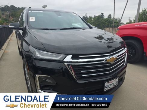 Used 2023 Chevrolet Traverse LT FWD image 7