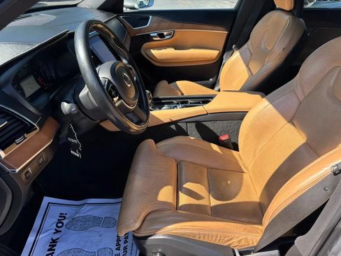 Used 2017 Volvo XC90 T6 Inscription w/ Convenience Package AWD/4WD image 11