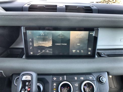 Certified 2021 Land Rover Defender 110 SE image 24