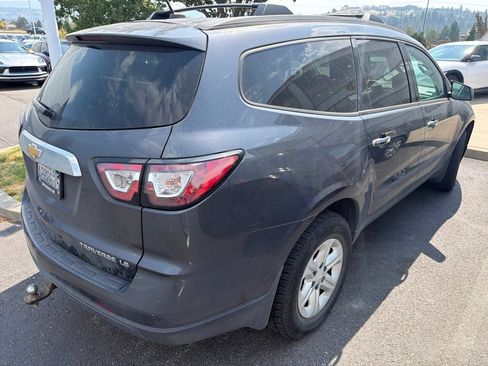 Used 2014 Chevrolet Traverse LS AWD/4WD image 3