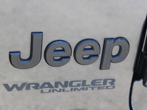 Used 2022 Jeep Wrangler Unlimited Sport AWD/4WD image 8