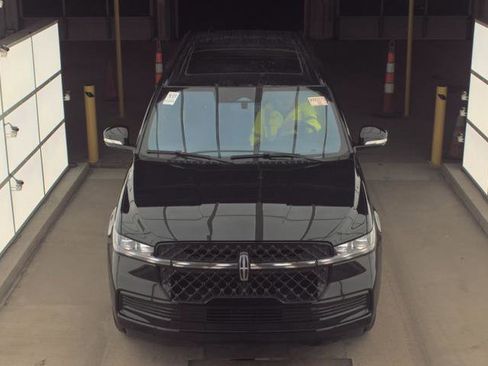 Used 2025 Lincoln Navigator L Reserve w/ Jet Appearance Package image 6