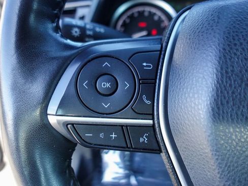 Used 2023 Toyota Camry XLE image 13