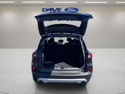 Used 2023 Ford Escape Active w/ Cold Weather Package FWD image 23