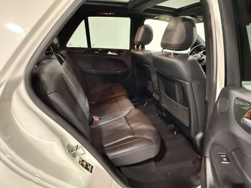 Used 2019 Mercedes-Benz GLE 400 4MATIC image 32