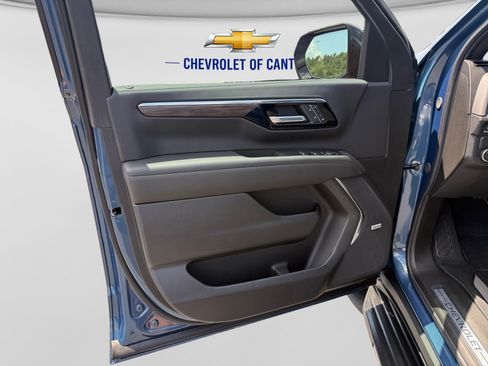 New 2026 Chevrolet Suburban LT w/ Advanced Technology Package RWD image 10
