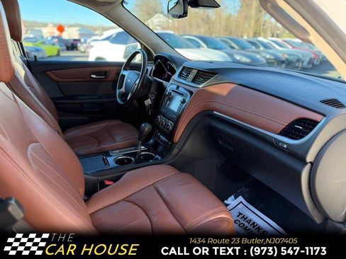 Used 2017 Chevrolet Traverse Premier image 37