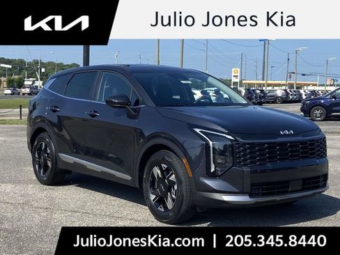 New 2026 Kia Sportage LX FWD image 1