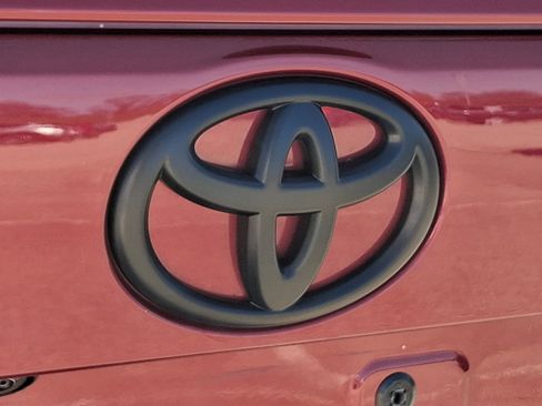 Certified 2025 Toyota RAV4 XLE w/ Convenience Package image 30