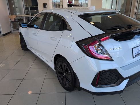 Used 2017 Honda Civic EX image 3