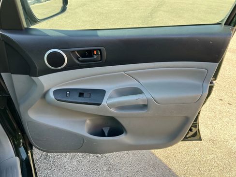 Used 2012 Toyota Tacoma 2WD Access Cab image 24