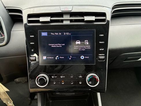 Used 2023 Hyundai Tucson SE image 30