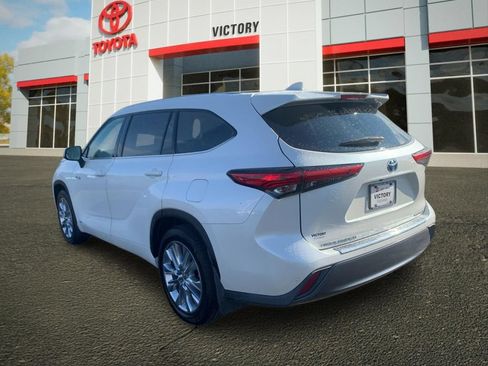 Used 2020 Toyota Highlander Limited AWD/4WD image 5