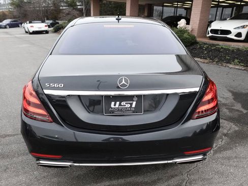Used 2018 Mercedes-Benz S 560 Sedan image 3